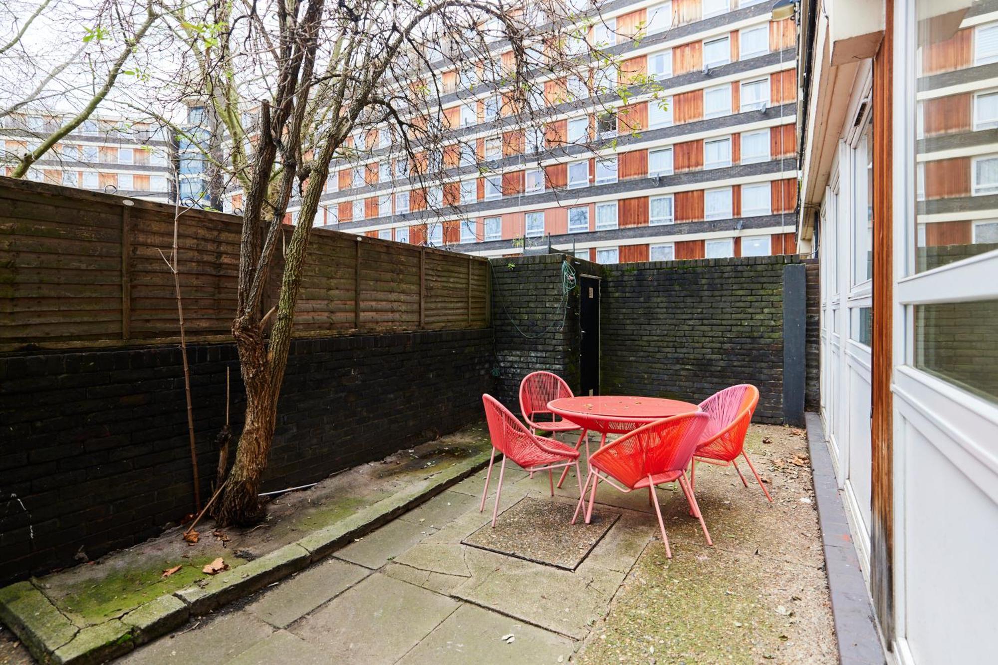 The Kennington Park Crib - Lovely 2Bdr Flat With Garden Лондон Екстер'єр фото