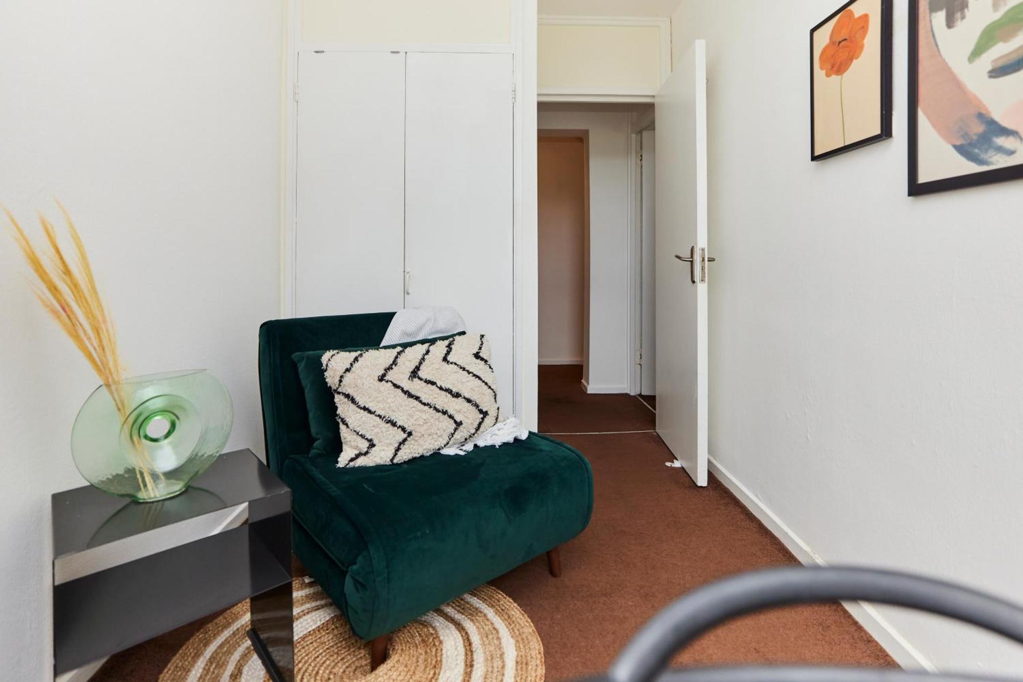 The Kennington Park Crib - Lovely 2Bdr Flat With Garden Лондон Екстер'єр фото